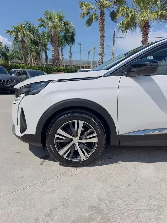 Usata Peugeot 3008 Allure 131 CV (96 kW) 2023 Bianco SUV