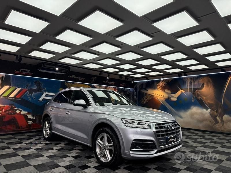 Usata Audi Q5 S-line plus 190 CV (139 kW) 2019 Grigio SUV