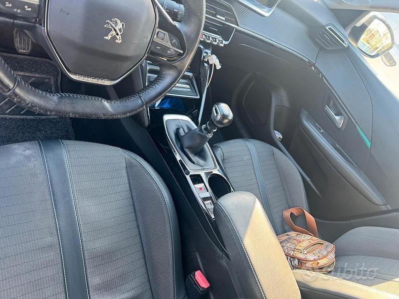 Usata Peugeot 208 100 CV (73 kW) 2021 Bianco Utilitaria