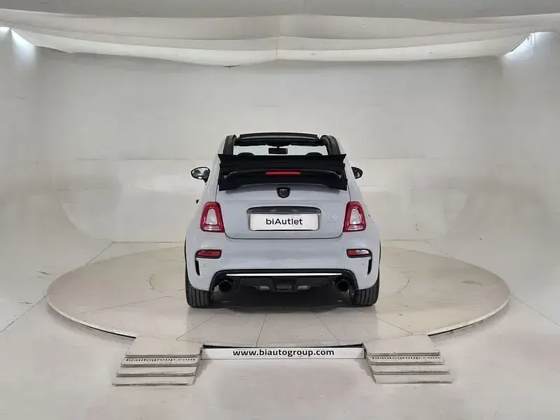 Usata Abarth 595C Esseesse 180 CV (132 kW) 2021 Grigio Cabrio