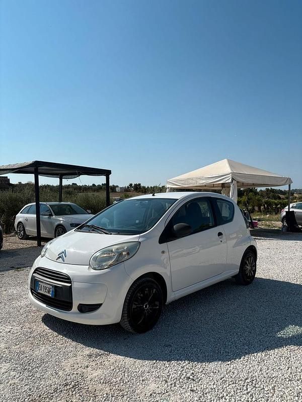 Usata Citroën C1 68 CV (50 kW) 2010 Bianco Utilitaria