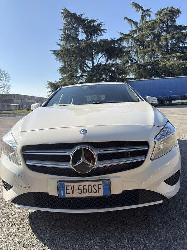 Usata Mercedes A180 Executive 109 CV (80 kW) 2014 Berlina