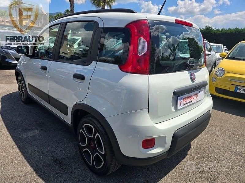 Usata Fiat Panda Cross Cross 71 CV (52 kW) 2022 Other Utilitaria