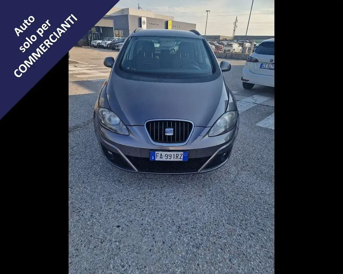 Usata Seat Altea XL I-Tech 105 CV (77 kW) 2015 Grigio metalizzato scuro Monovolume