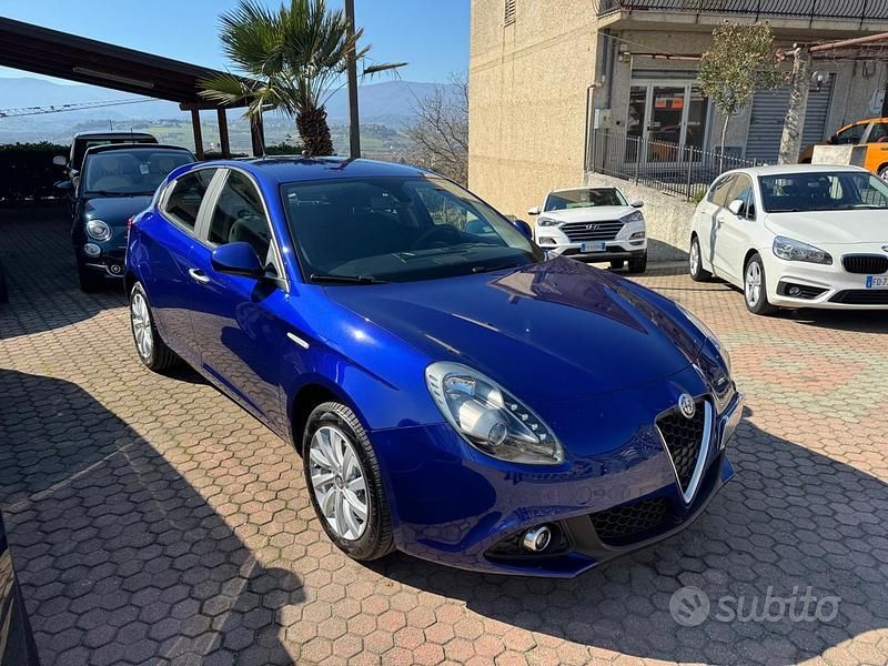 Usata Alfa Romeo Giulietta Business 120 CV (88 kW) 2019 Blu Utilitaria