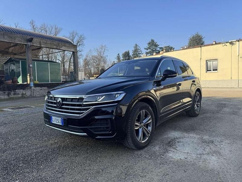 Usata VW Touareg R-line 231 CV (169 kW) 2021 Nero SUV