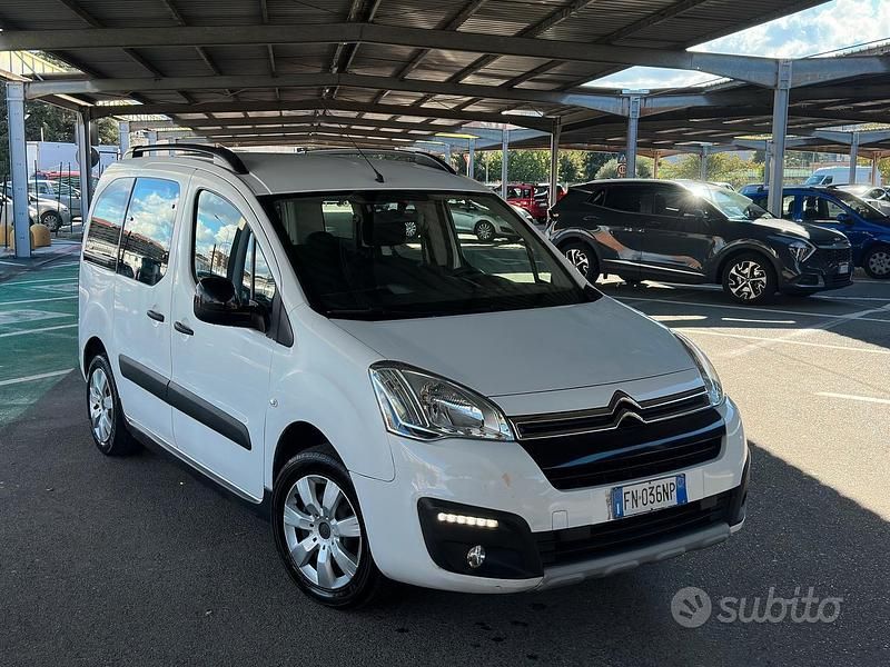 Usata 2016 Citroën Berlingo XTR Monovolume | 3650 € (Super prezzo) - Immagine 1/4