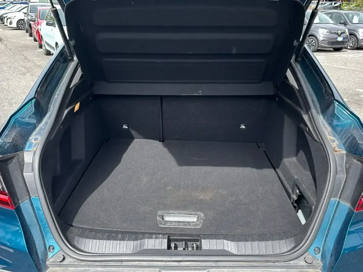Usata Renault Clio Intens 145 CV (106 kW) 2022 Blu Utilitaria