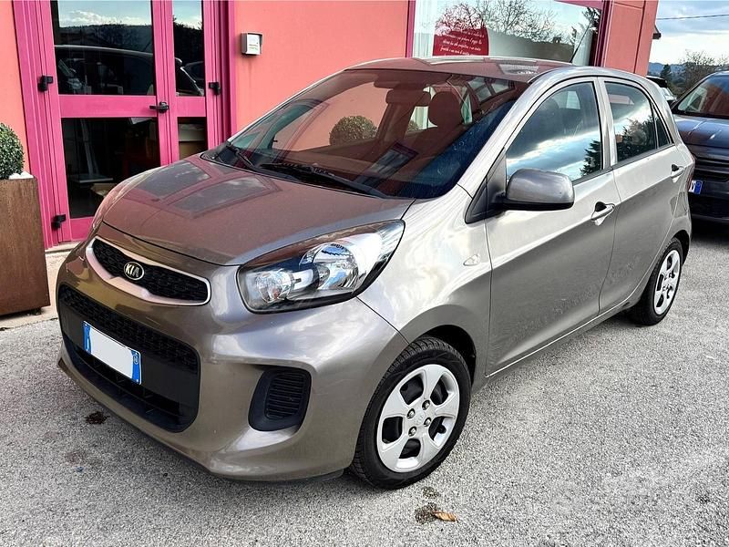 Usata Kia Picanto 69 CV (50 kW) 2016 Grigio Utilitaria