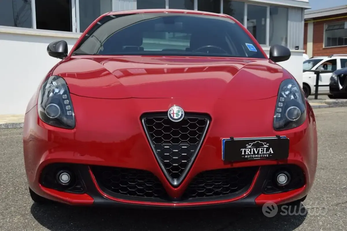 Usata Alfa Romeo Giulietta 120 CV (88 kW) 2017 Rosso Utilitaria