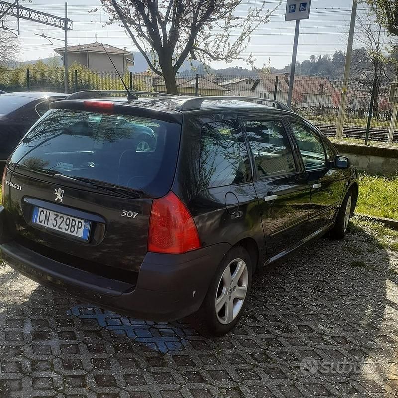 Usata Peugeot 307 107 CV (78 kW) 2004 Nero Station wagon