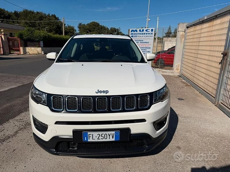 Używany Jeep Compass 120 KM (88 kW) 2018 Biały SUV