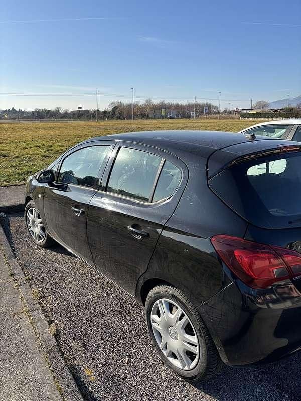 Usata Opel Corsa 101 CV (74 kW) 2018 Berlina