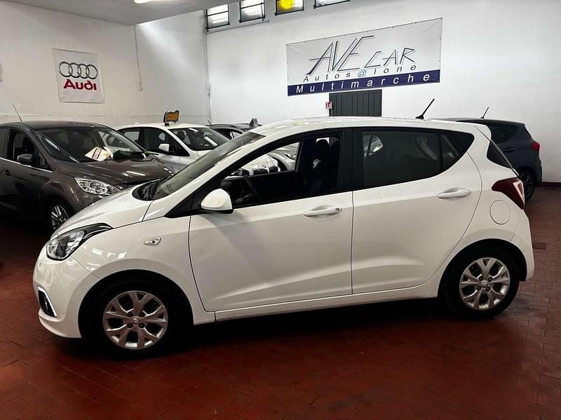 Usata Hyundai i10 67 CV (49 kW) 2016 Bianco Utilitaria