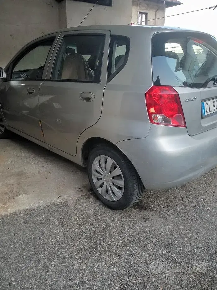 Usata Chevrolet Kalos 72 CV (52 kW) 2004 Grigio Berlina