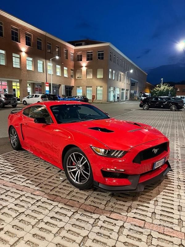Rosso Usata 2016 Ford Mustang Fastback Coupé | 26.000 € (Ottimo prezzo) - Immagine 1/4