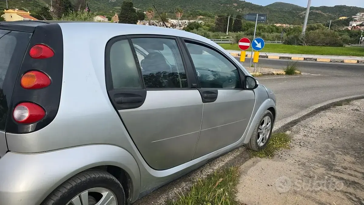 Usata Smart ForFour Passion 68 CV (50 kW) 2007 Grigio Utilitaria