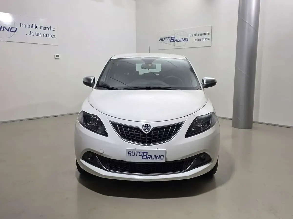 Usata Lancia Ypsilon S 69 CV (50 kW) 2022 Bianco Utilitaria