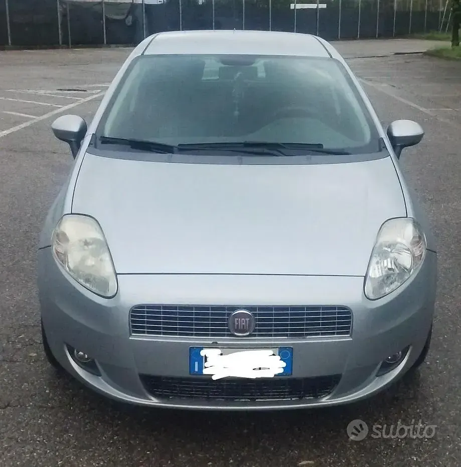 Usata Fiat Grande Punto 90 CV (66 kW) 2009 Grigio Utilitaria