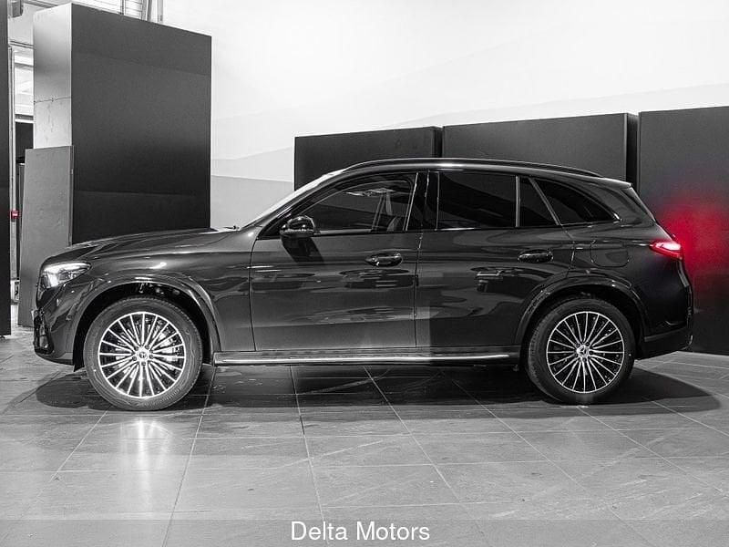 Nuova Mercedes GLC300e Advanced 197 CV (144 kW) 2026 Nero SUV
