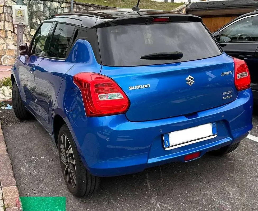 Usata Suzuki Swift 83 CV (61 kW) 2022 Blu/azzurro Utilitaria
