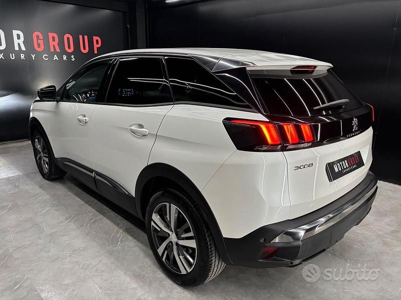 Usata Peugeot 3008 Allure 131 CV (96 kW) 2022 Bianco SUV
