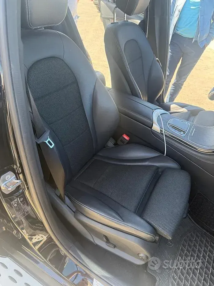 Usata Mercedes 220 194 CV (142 kW) 2019 Nero SUV