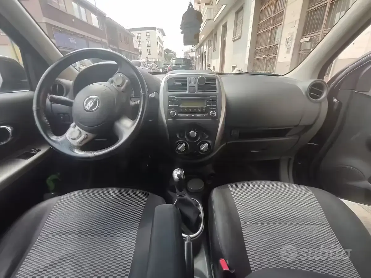 Usata Nissan Micra 80 CV (58 kW) 2014 Nero Utilitaria