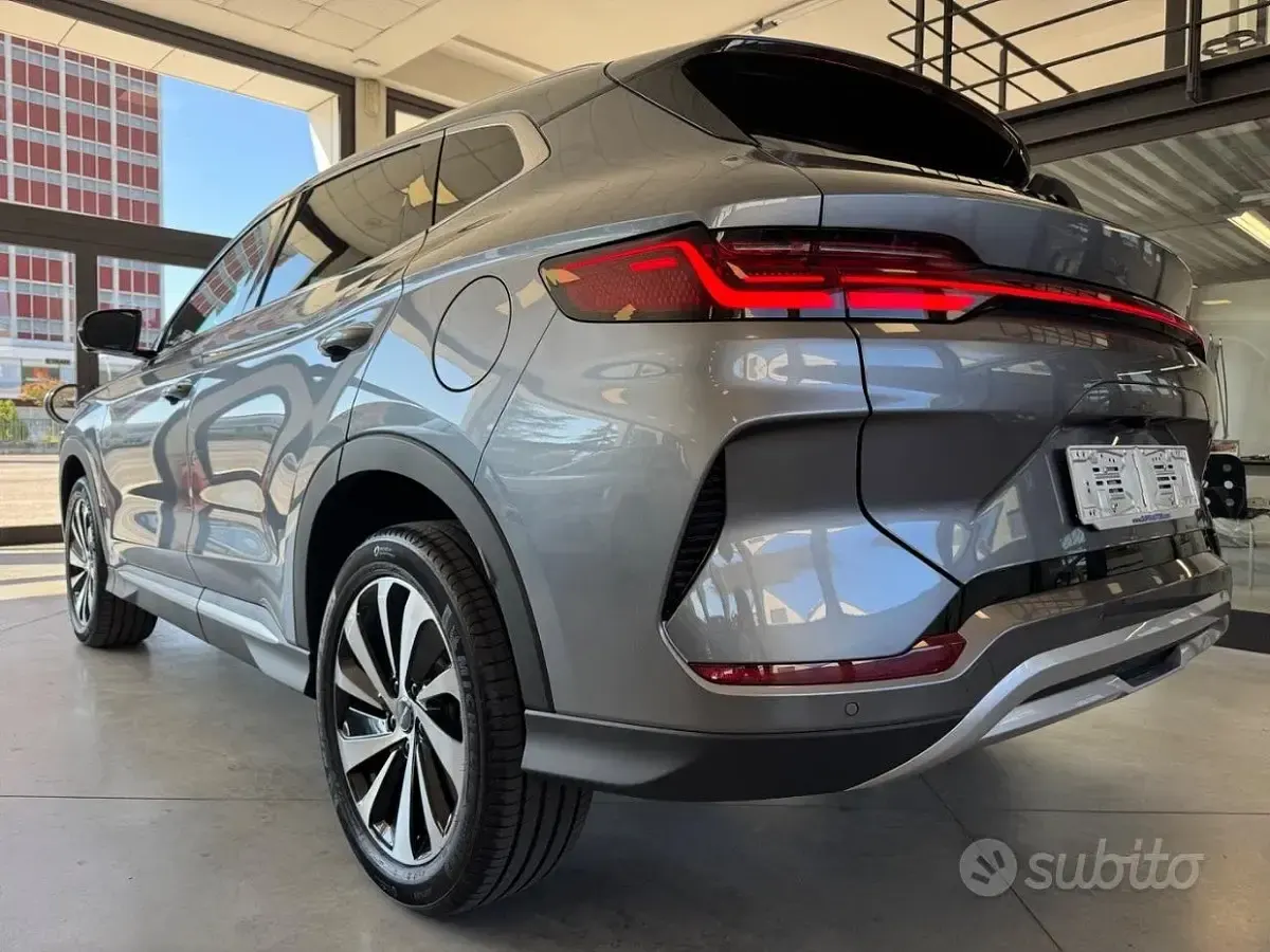 Usata BYD Seal U Boost 98 CV (72 kW) 2025 Grigio SUV