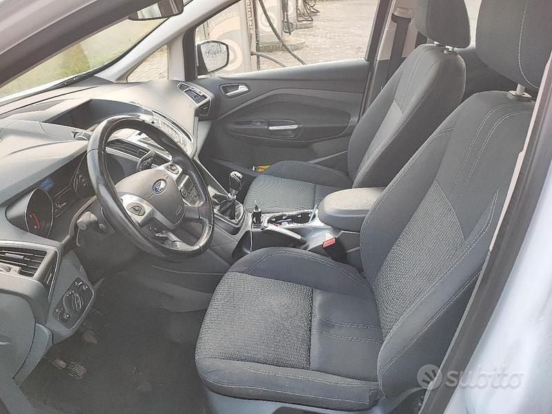 Usata Ford Grand C-Max 115 CV (84 kW) 2015 Bianco Monovolume