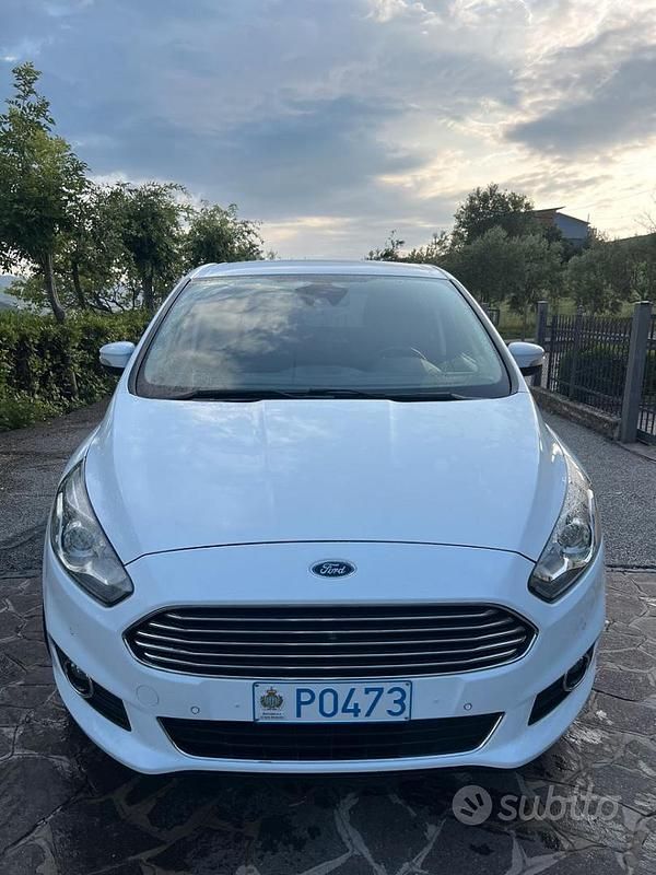 Usata Ford S-MAX Business Edition 150 CV (110 kW) 2017 Bianco Monovolume