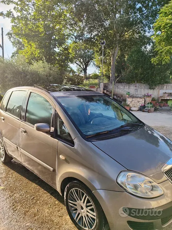 Usata Lancia Musa 101 CV (74 kW) 2007 Monovolume
