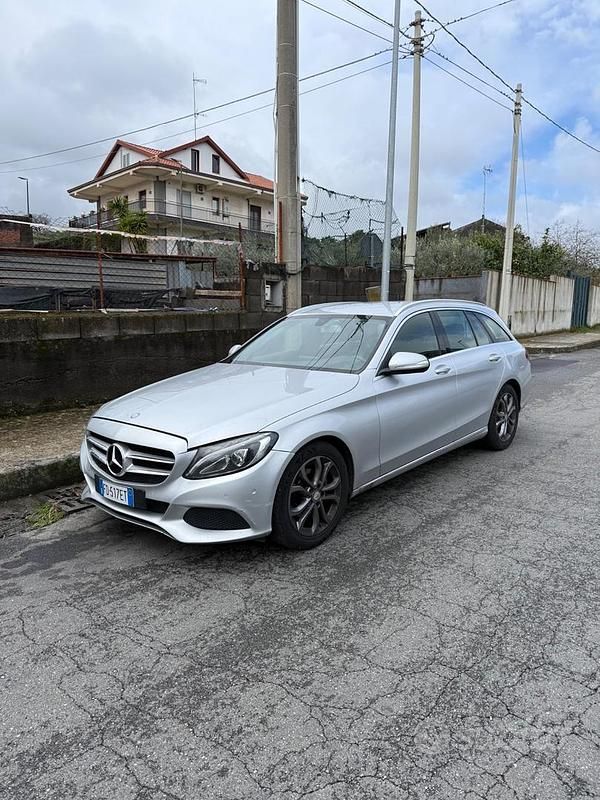 Usata Mercedes C200 Exclusive 135 CV (99 kW) 2015 Grigio Station wagon