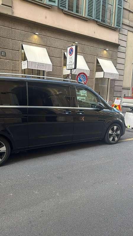 Usata Mercedes V300 Premium 239 CV (175 kW) 2023 Monovolume
