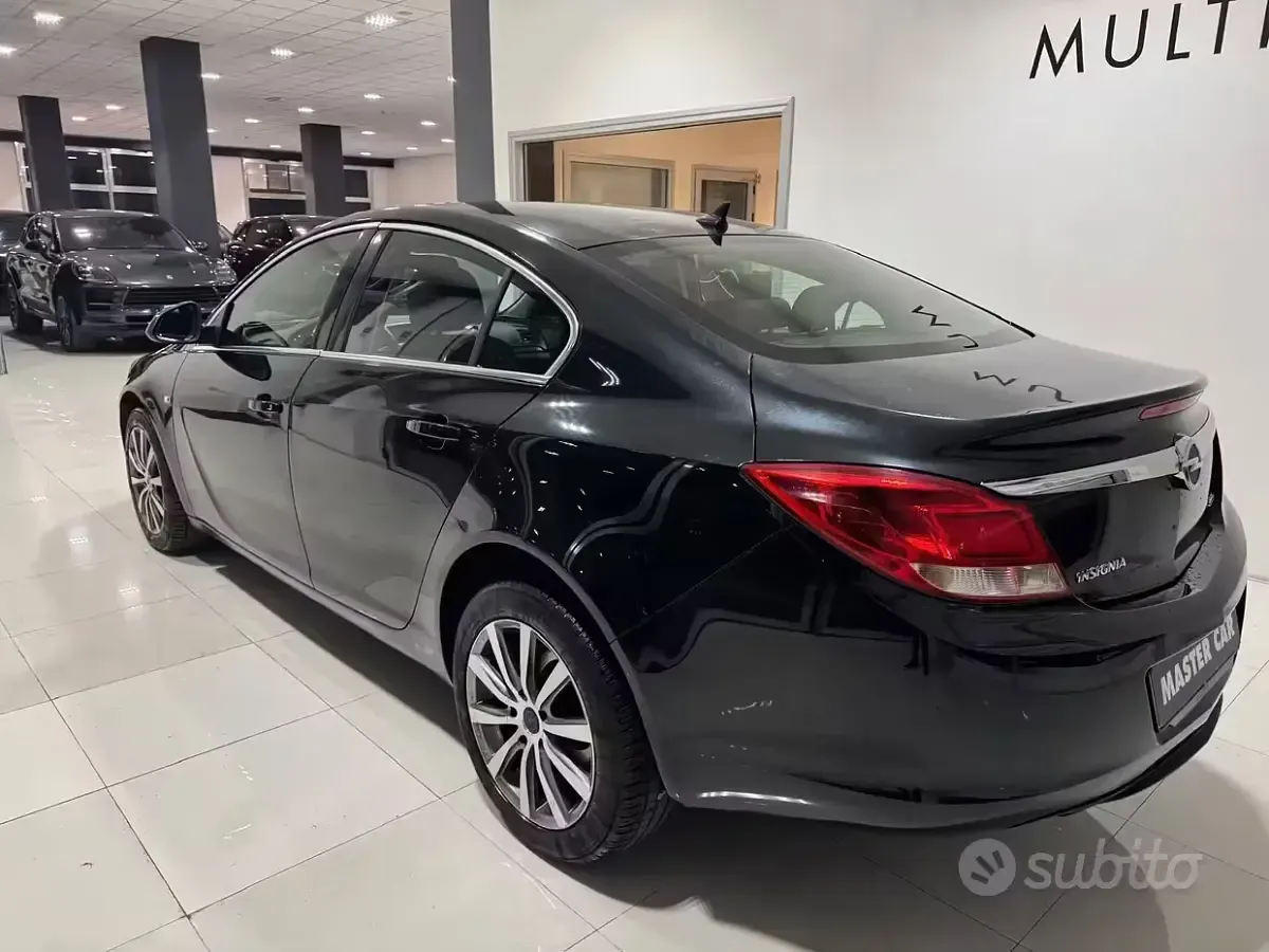 Occasion Opel Insignia 131 ch (96 kW) 2012 Noir Berline