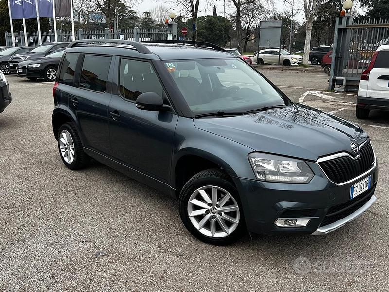 Usata Skoda Yeti 105 CV (77 kW) 2015 Blu SUV