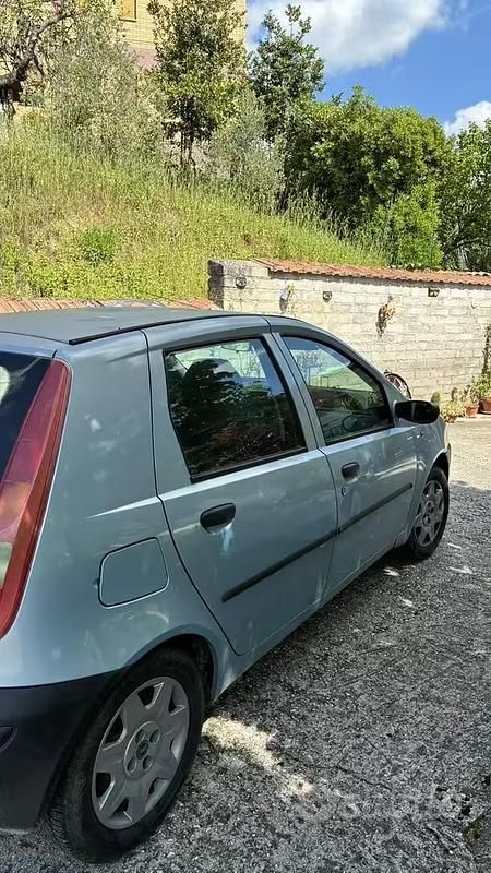 Usata Fiat Punto 60 CV (44 kW) 2000 Utilitaria
