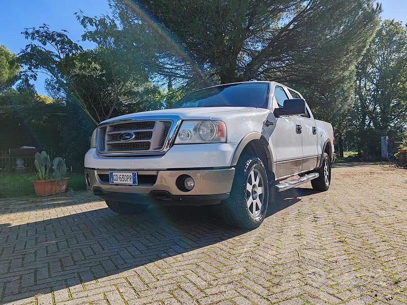 Bianco Usata 2006 Ford F-150 Pick-up | 16.800 € - Immagine 1/4