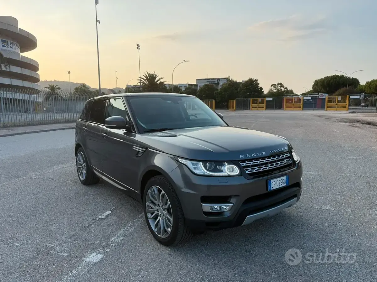 Usata Land Rover Range Rover HSE 249 CV (183 kW) 2015 Grigio SUV