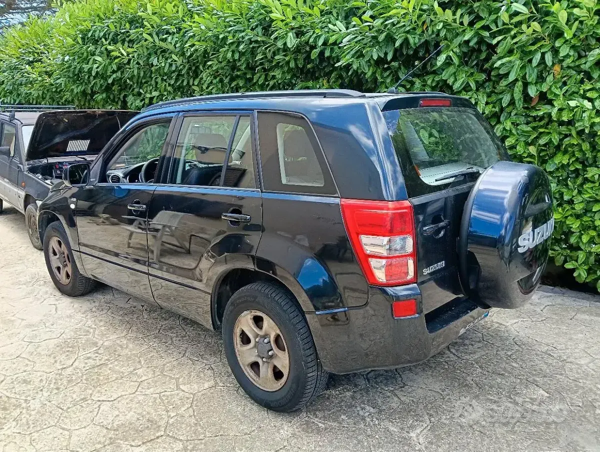 Usata Suzuki Grand Vitara 129 CV (94 kW) 2008 Nero SUV