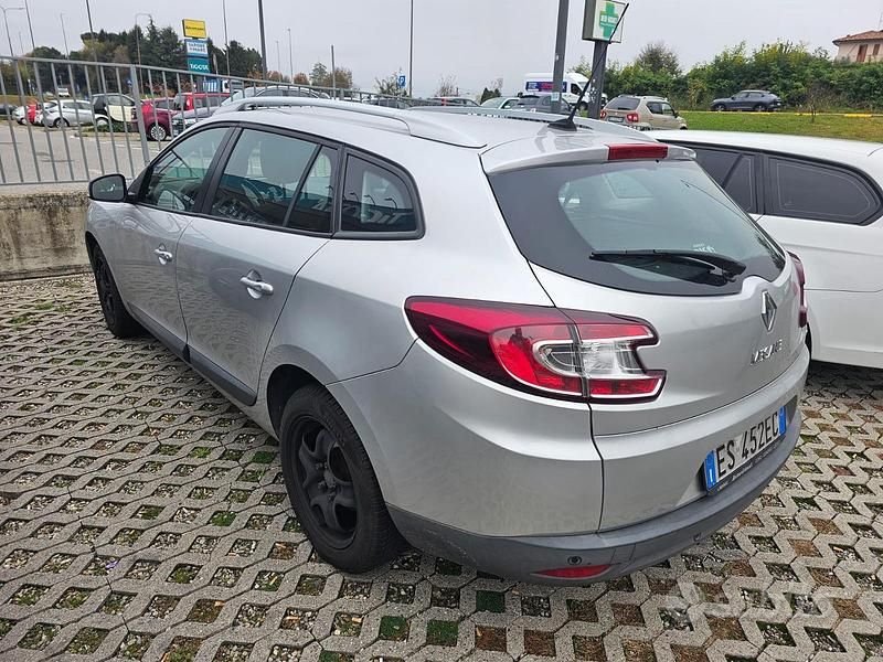 Usata Renault Mégane GrandTour 110 CV (80 kW) 2013 Grigio Station wagon
