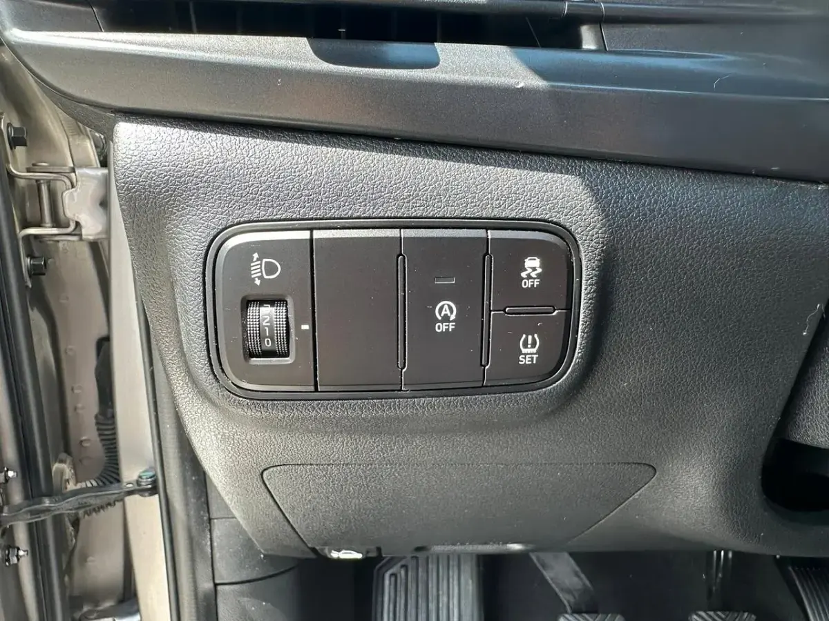 Usata Hyundai i20 100 CV (73 kW) 2021 Grigio Utilitaria