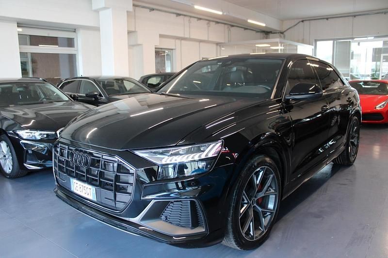 Usata Audi Q8 S-Line 286 CV (210 kW) 2021 Nero SUV