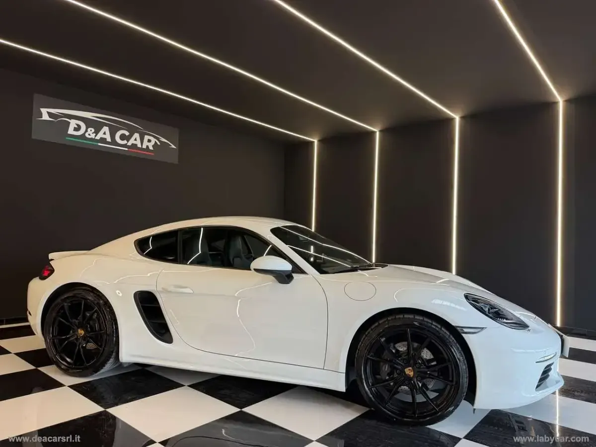 Usata Porsche Cayman 299 CV (219 kW) 2018 Bianco Coupé