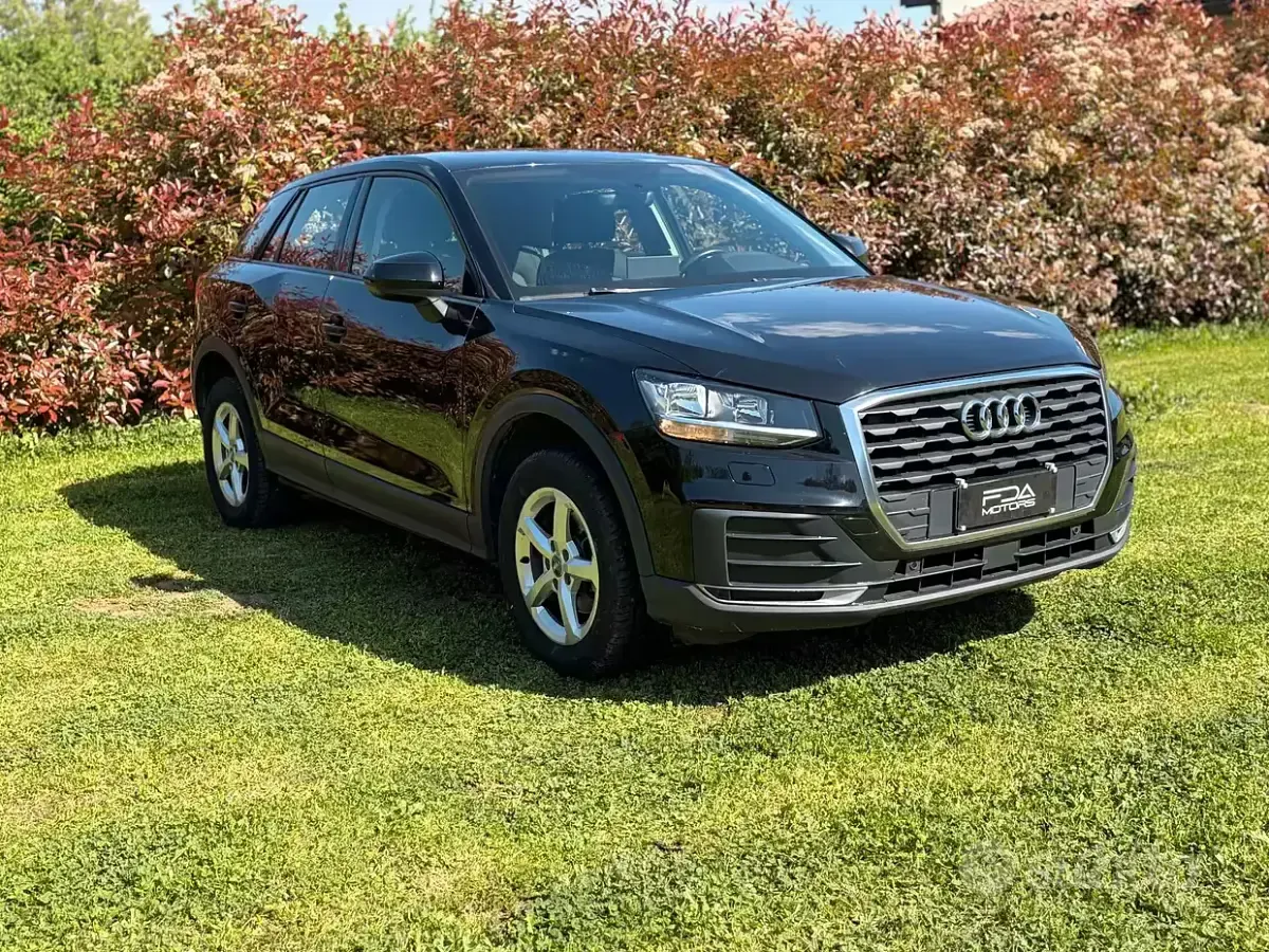 Usado Audi Q2 116 CV (85 kW) 2019 Negro SUV