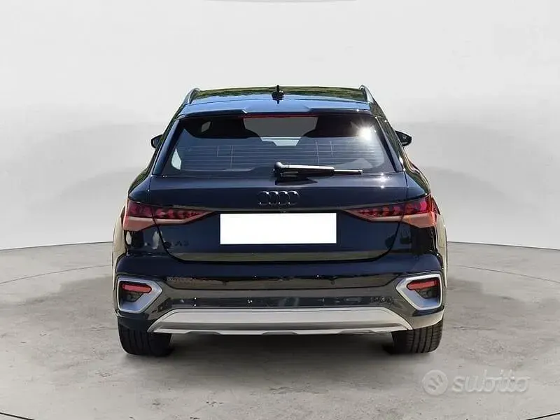 Usata Audi A3 Ambiente 150 CV (110 kW) 2026 Nero Berlina