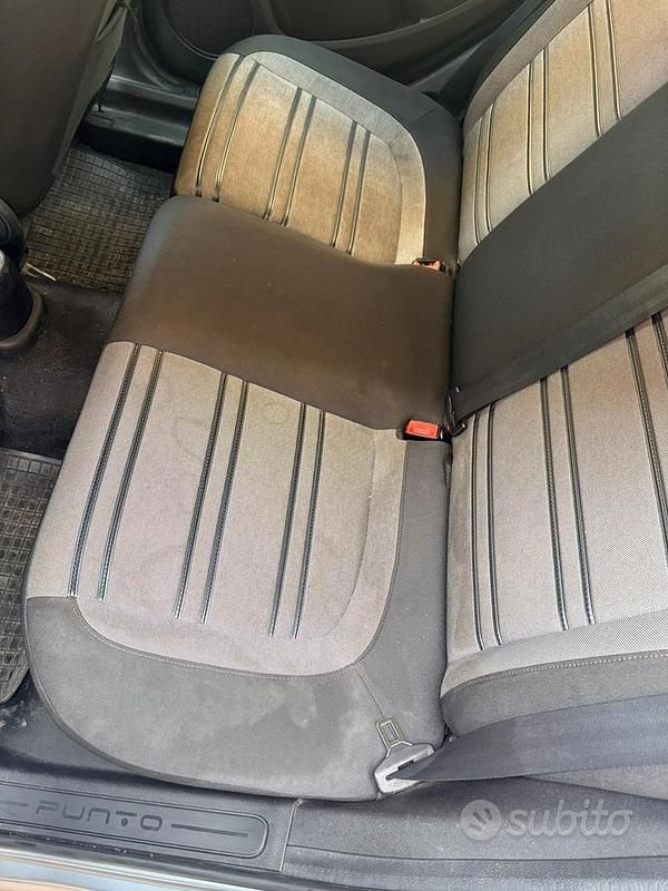 Usata Fiat Punto Evo Dynamic 95 CV (69 kW) 2009 Grigio Utilitaria