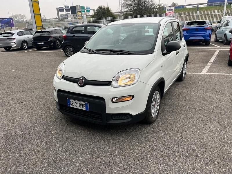 Bianco Usata 2023 Fiat Panda S Utilitaria | 9990 € (Buon prezzo) - Immagine 1/4