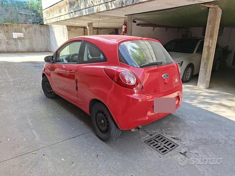 Usata Ford Ka 69 CV (50 kW) 2010 Rosso Utilitaria