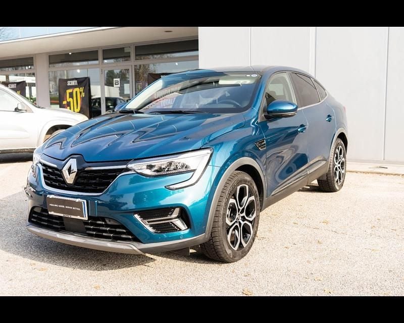 Usata Renault Arkana Techno 145 CV (106 kW) 2023 Blu zanzibar SUV
